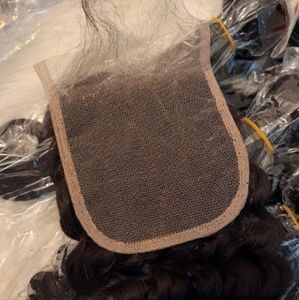 Bundle deep wave includes closure 4x4